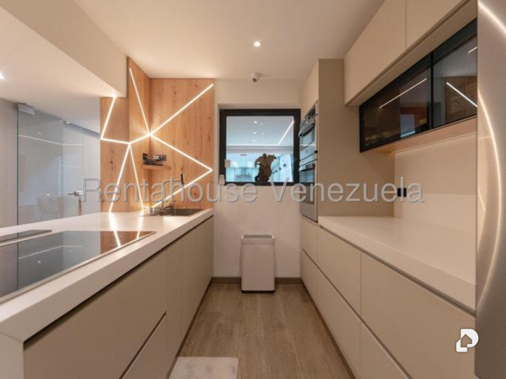 Apartamento en Las Mercedes, Caracas – 8