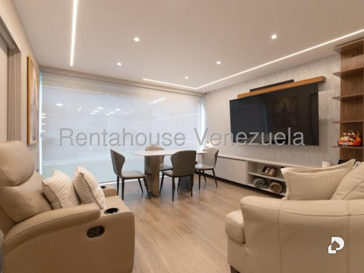 Apartamento en Las Mercedes, Caracas – 12