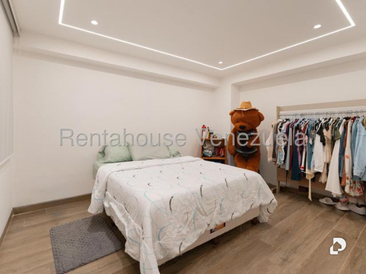 Apartamento en Las Mercedes, Caracas – 11