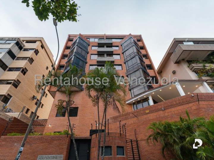 Apartamento en Las Mercedes, Caracas – 13