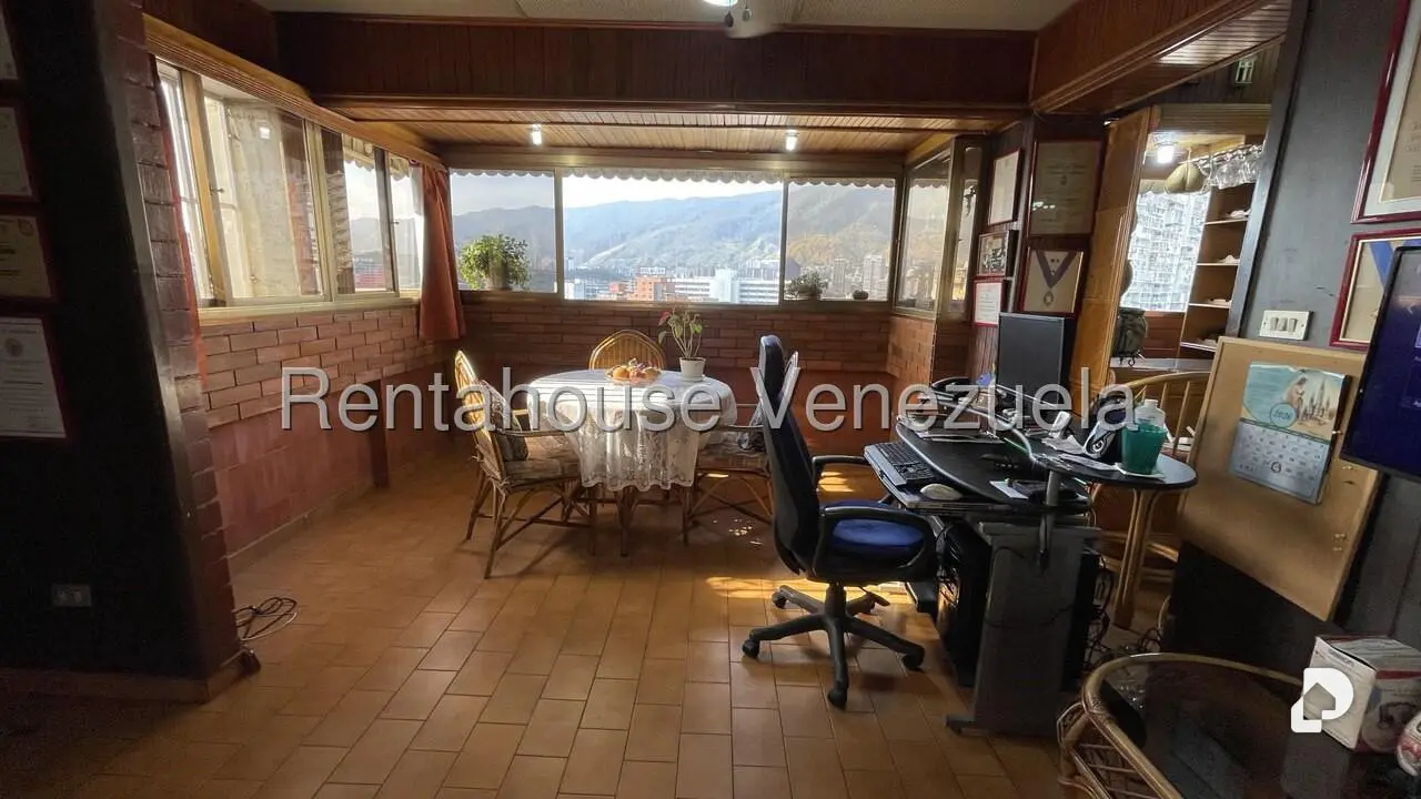 Apartamento en Los Chaguaramos, Caracas – 12
