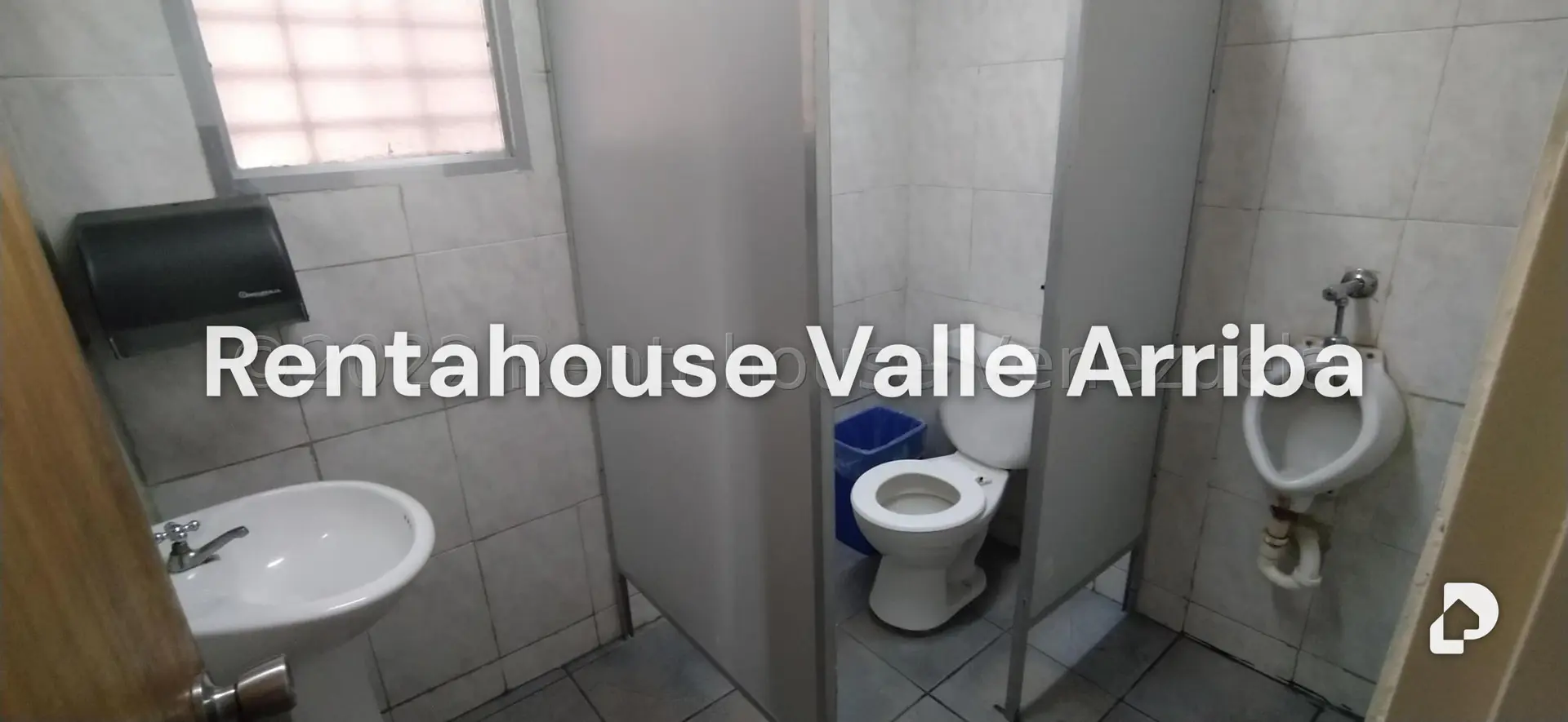 Local comercial en Los Chaguaramos, Caracas – 23