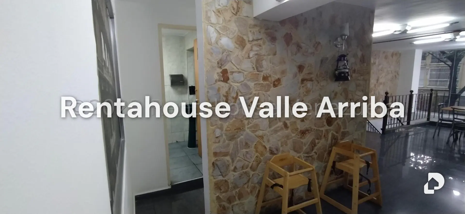 Local comercial en Los Chaguaramos, Caracas – 21