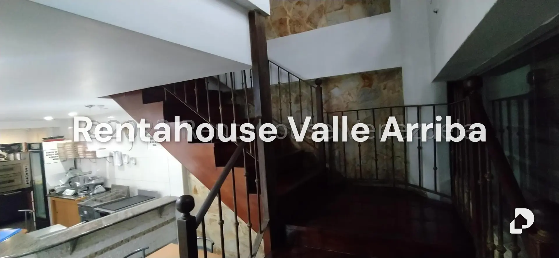 Local comercial en Los Chaguaramos, Caracas – 12