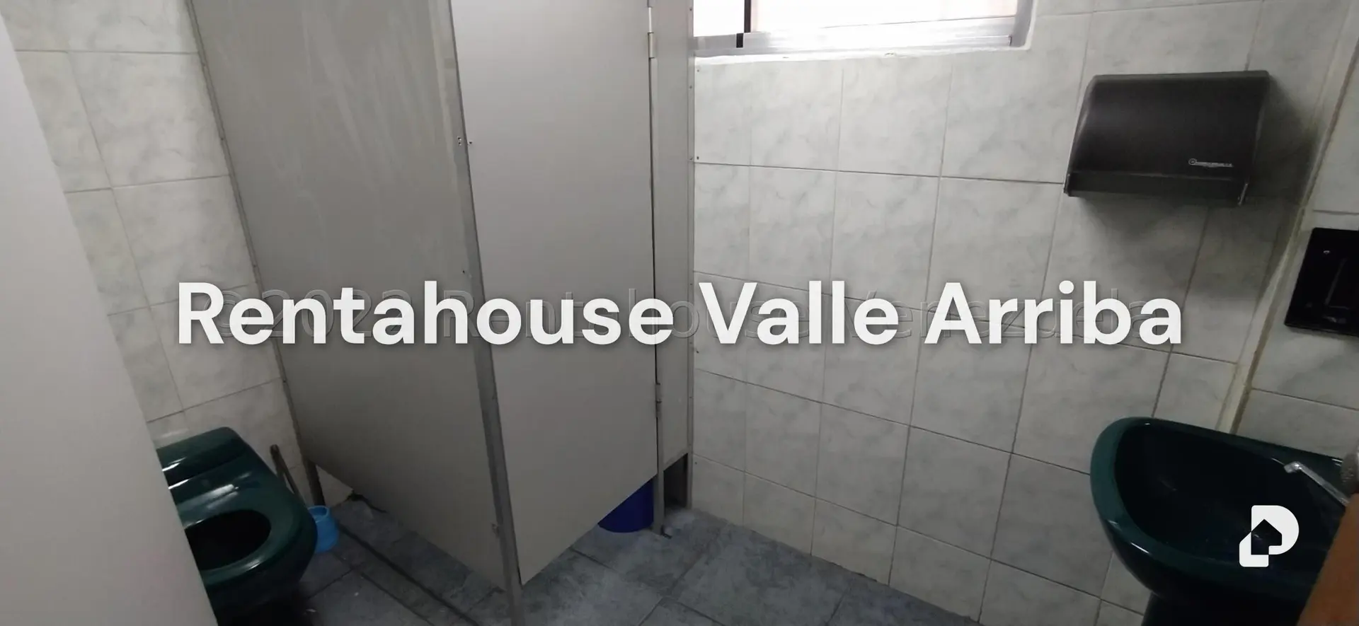 Local comercial en Los Chaguaramos, Caracas – 22