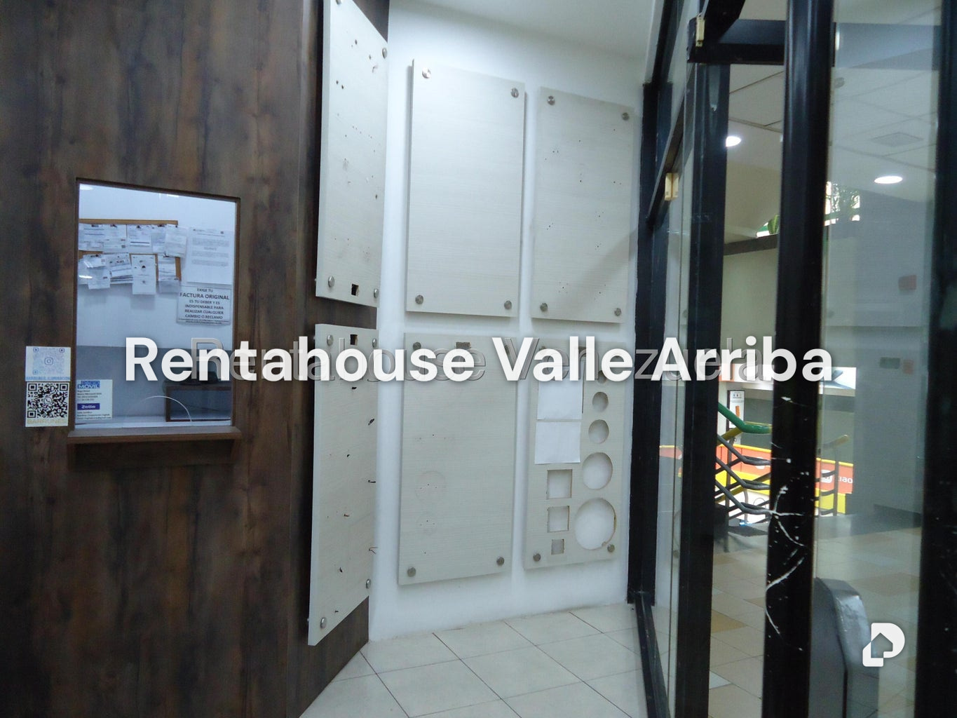 Local comercial en Parroquia Catedral, Caracas – 12