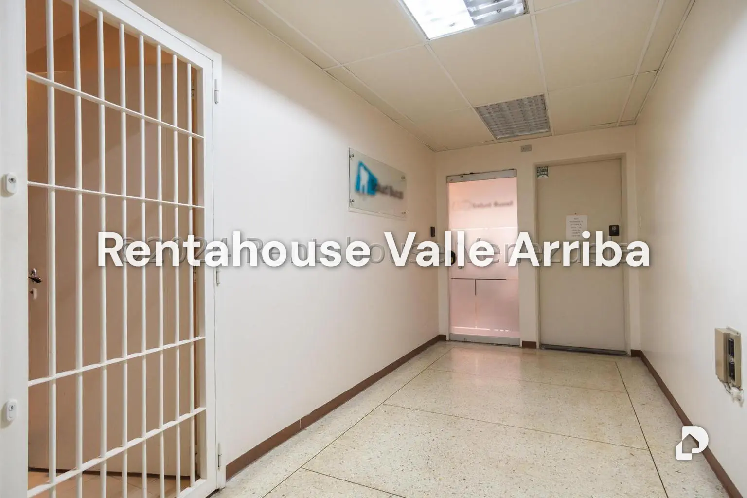 Local comercial en Santa Paula, Caracas – 25