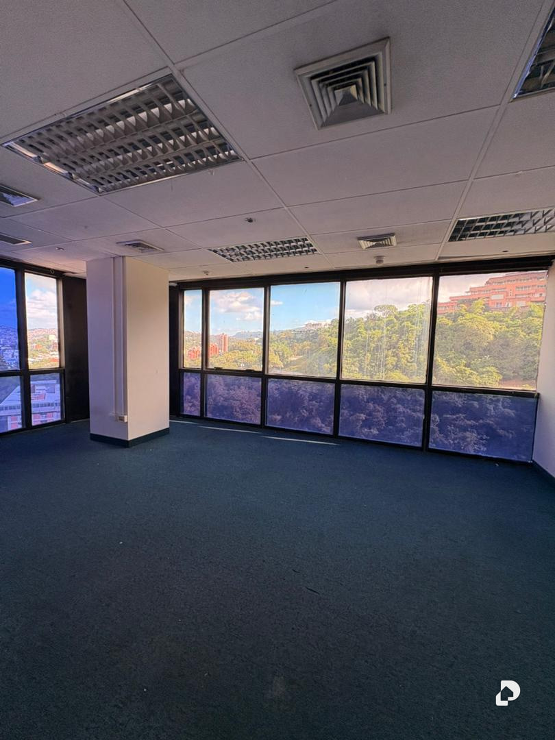 Oficina en Chuao, Caracas – 8