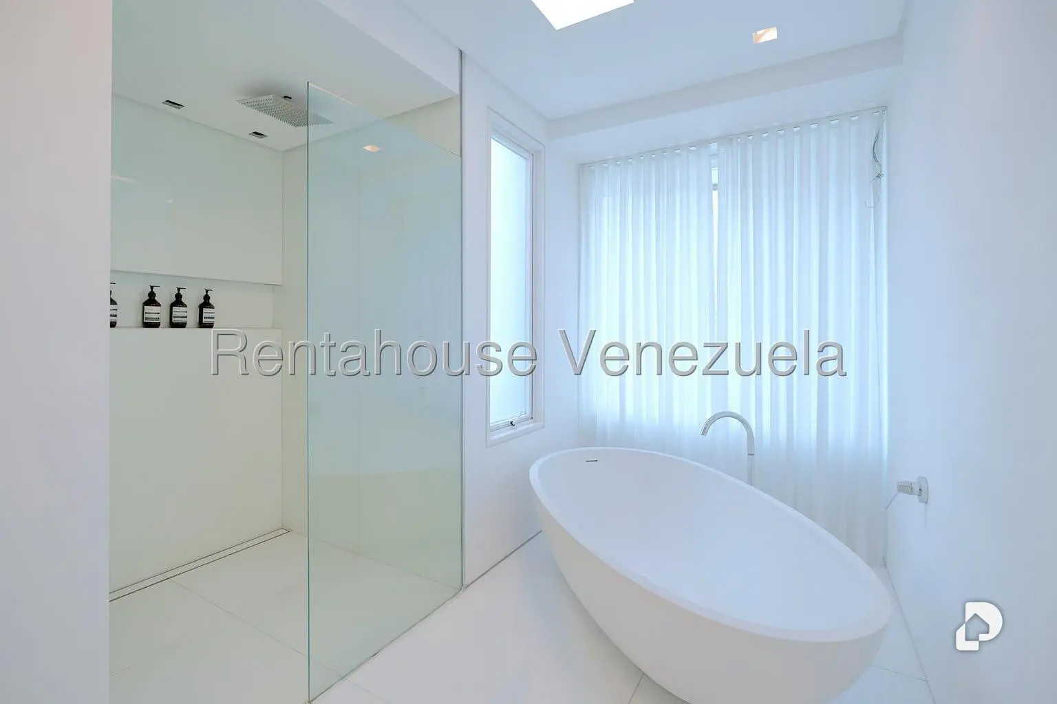 Apartamento en Campo Alegre, Caracas – 25