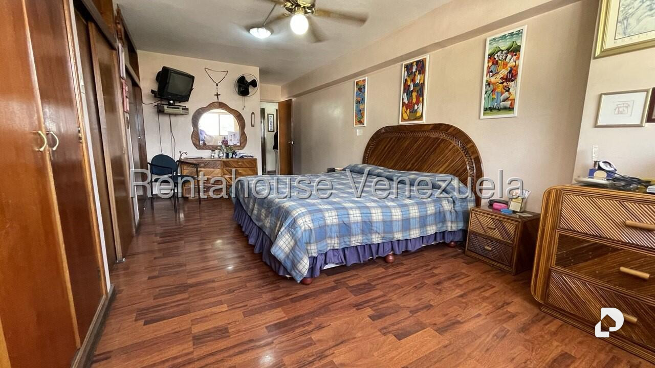 Apartamento en Los Chaguaramos, Caracas – 15