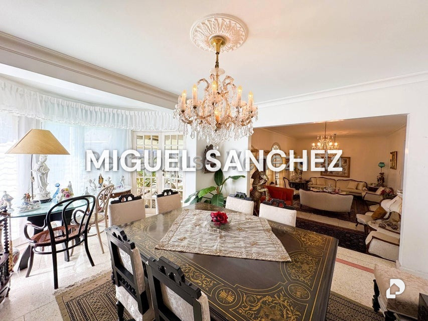 Casa en San Luis, Caracas – 20