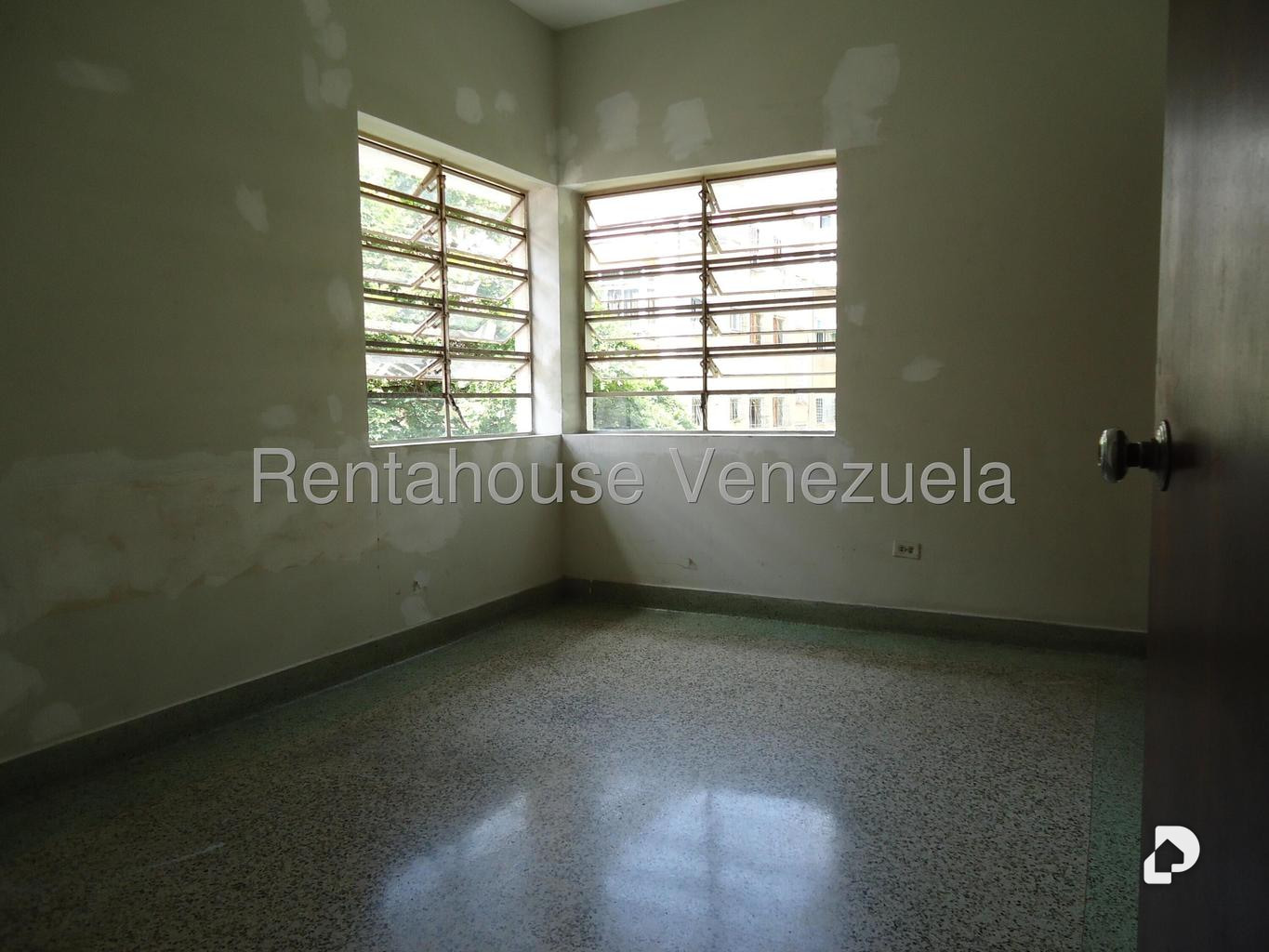 Casa en Las Acacias, Caracas – 4