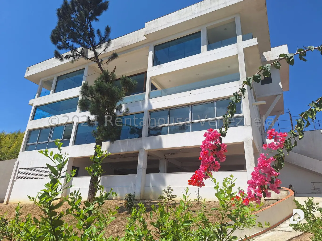 Casa en Alto Hatillo, Caracas – 2