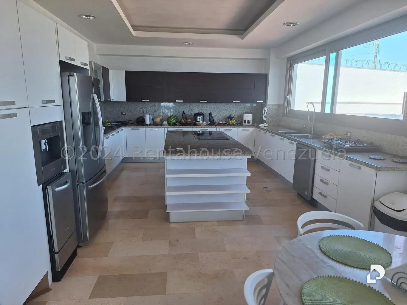 Casa en Alto Hatillo, Caracas – 18