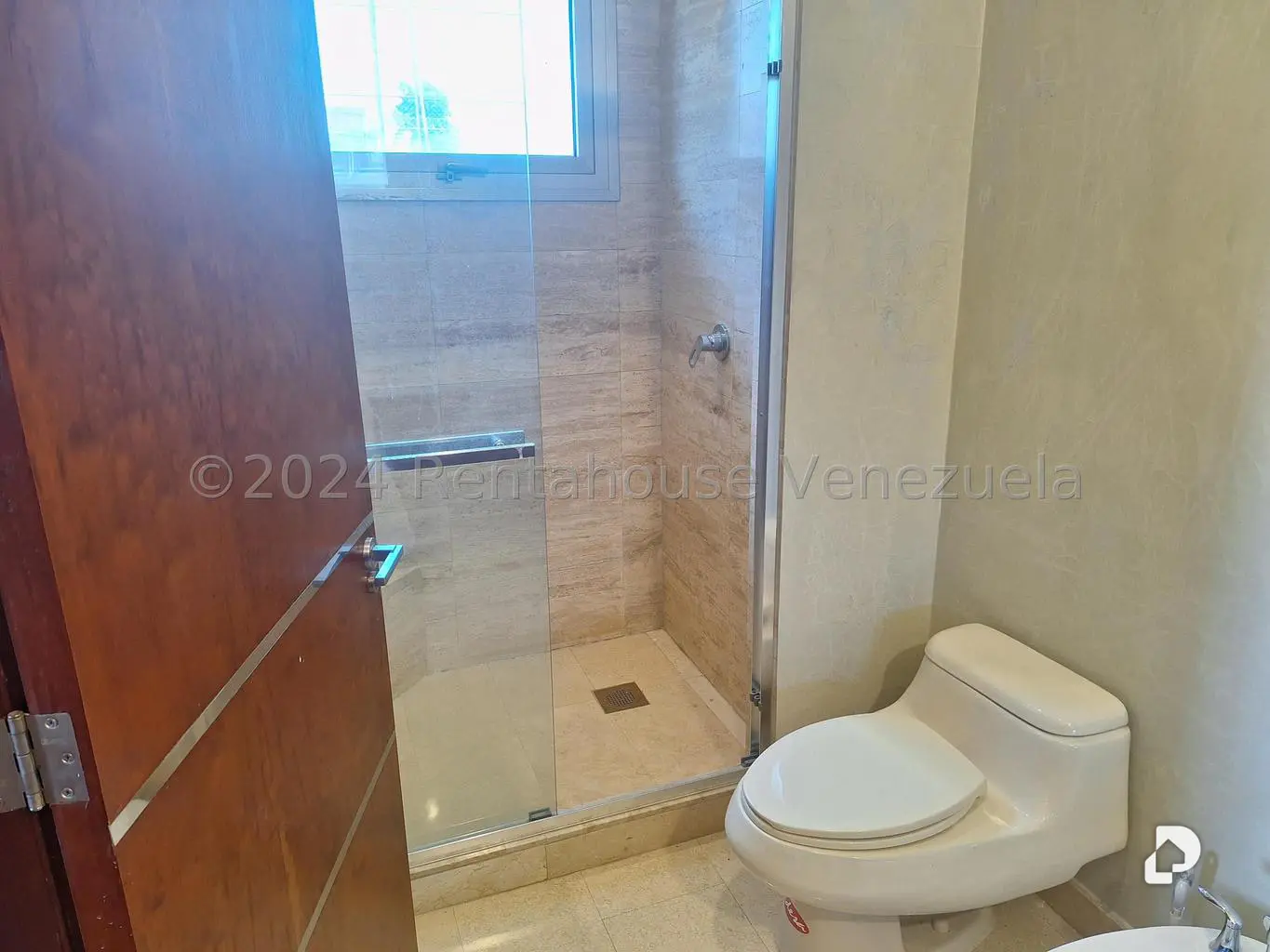 Casa en Alto Hatillo, Caracas – 23