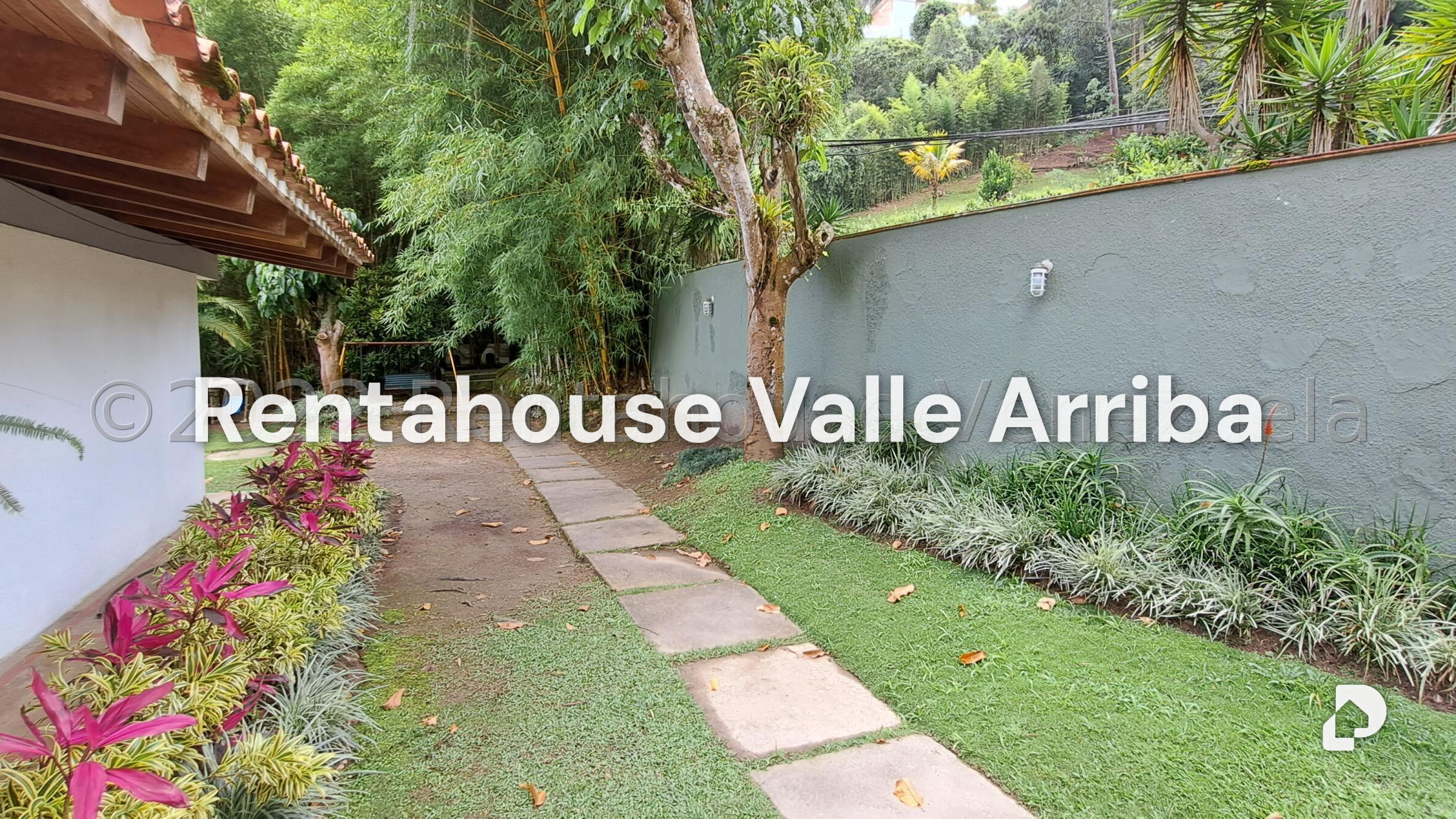 House in Alto Hatillo, Caracas – 16