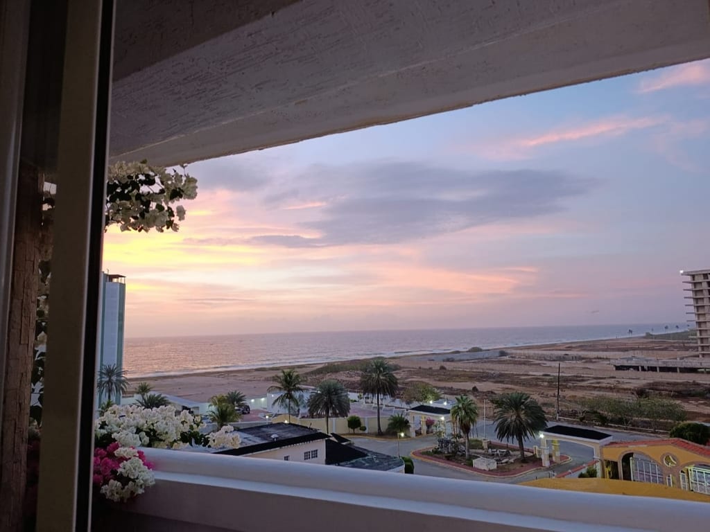 Apartamento en El Morro, Porlamar - 1