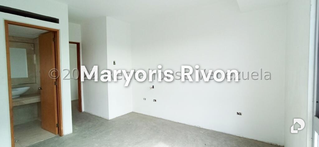 Penthouse en Campo Alegre, Caracas – 23