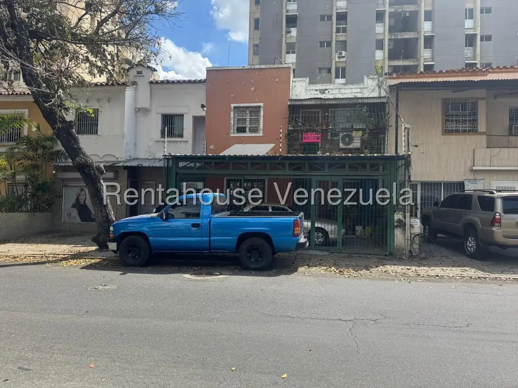 House in La Campiña, Caracas - 1