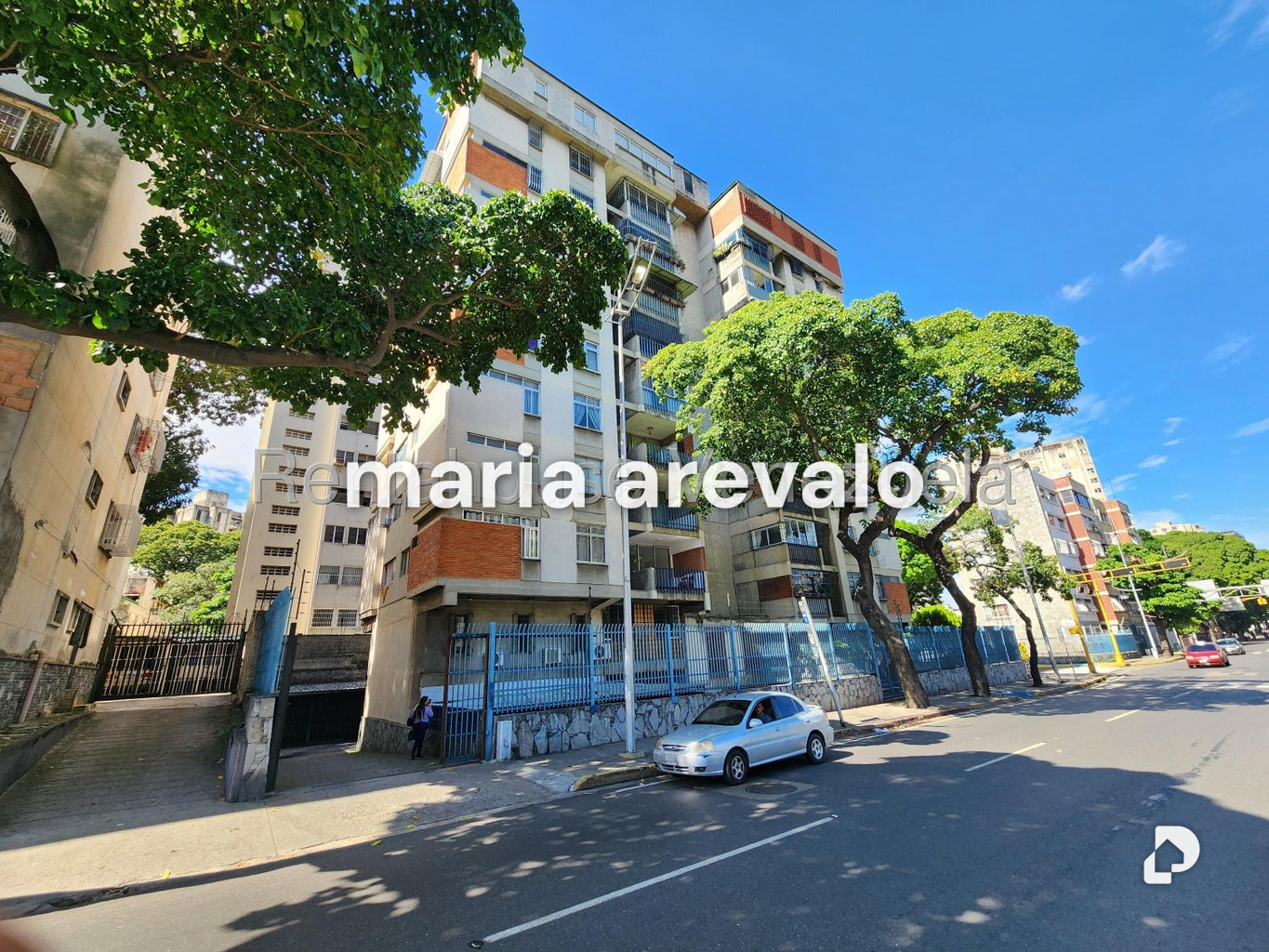 Apartment in El Bosque, Caracas – 1