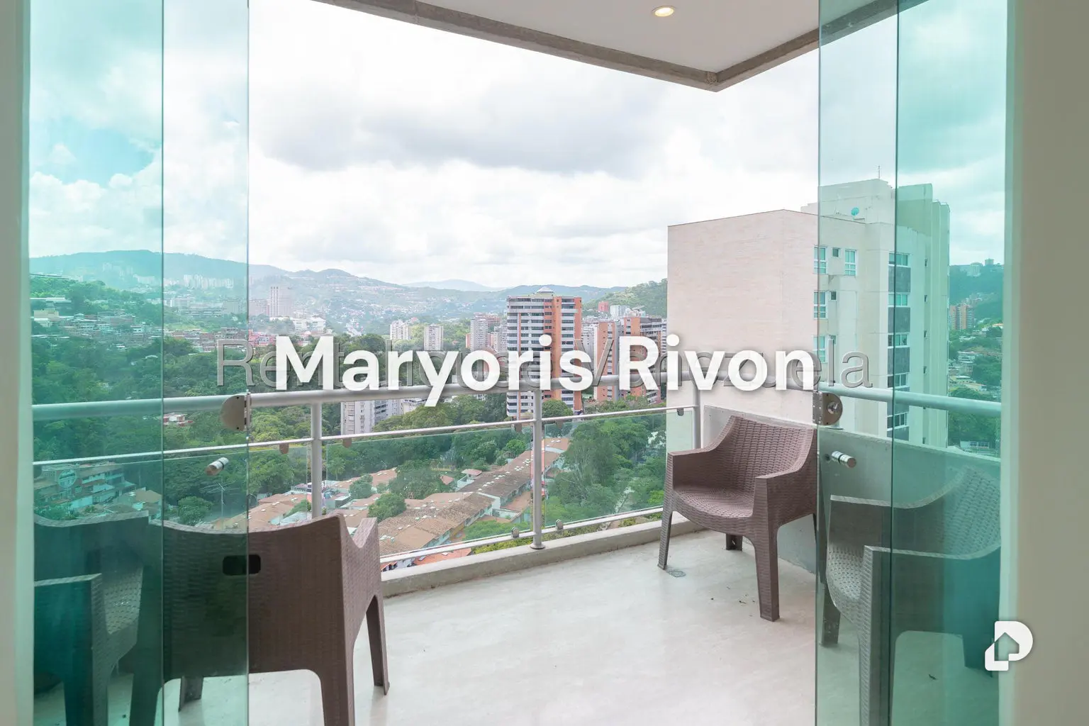 Apartamento en Las Mesetas de Santa Rosa de Lima, Caracas – 6