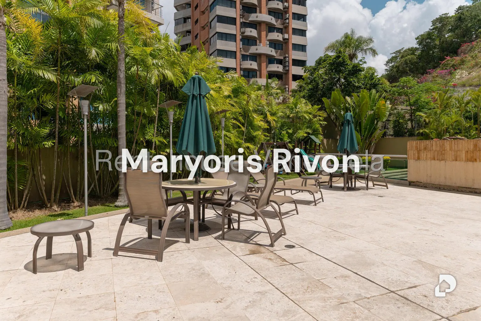 Apartamento en Las Mesetas de Santa Rosa de Lima, Caracas – 22