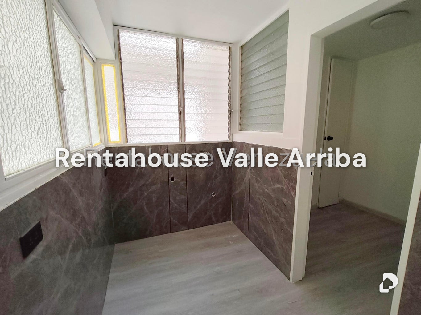 Apartamento en Santa Fe Sur, Caracas – 13