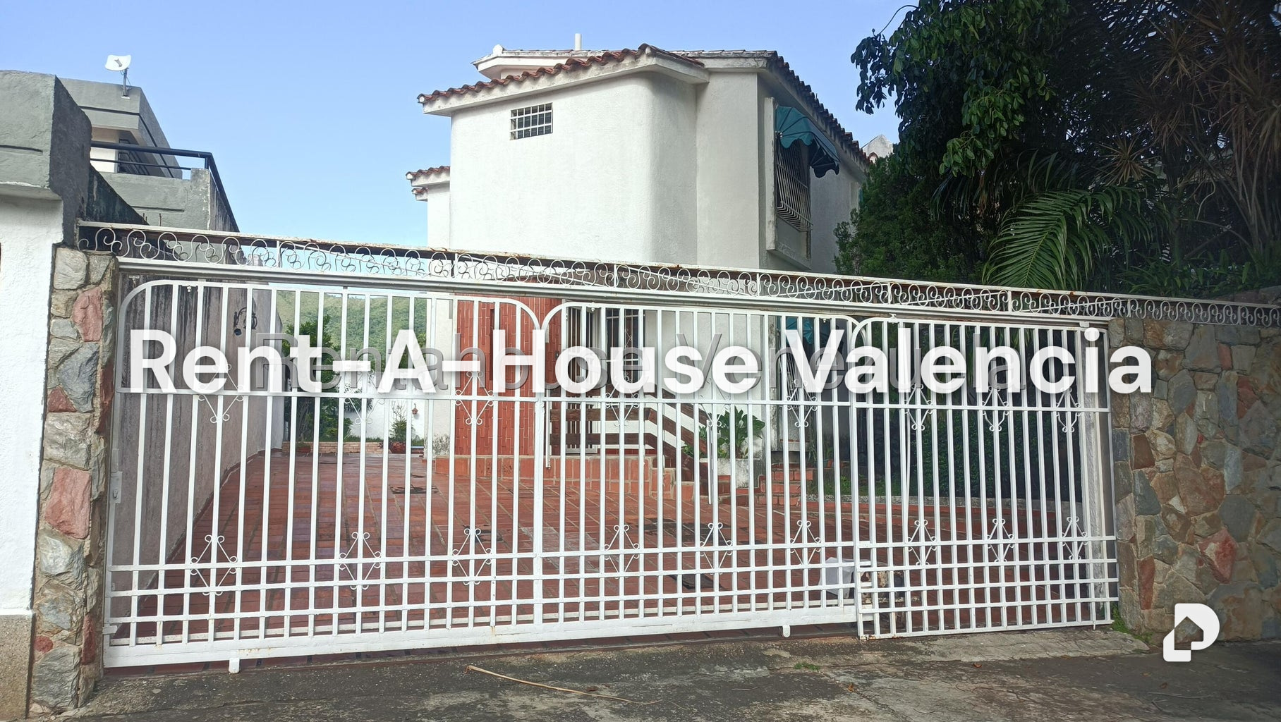 House in La Trigaleña, Valencia – 1