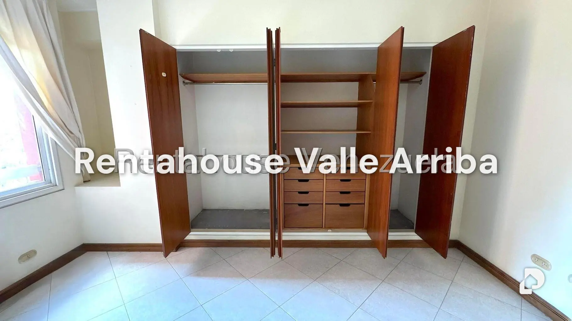 Apartamento en El Rosal, Caracas – 16