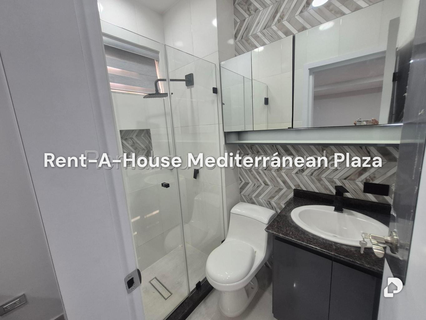 Apartment in Chalet Country, San Diego – 21