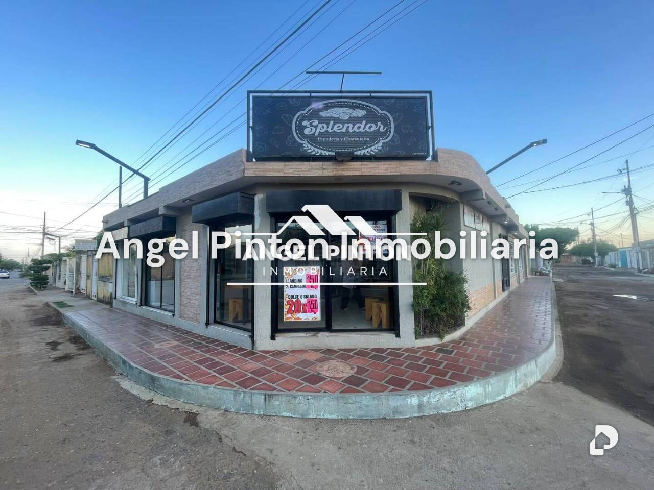 Local comercial en Los Samanes, San Francisco – 1