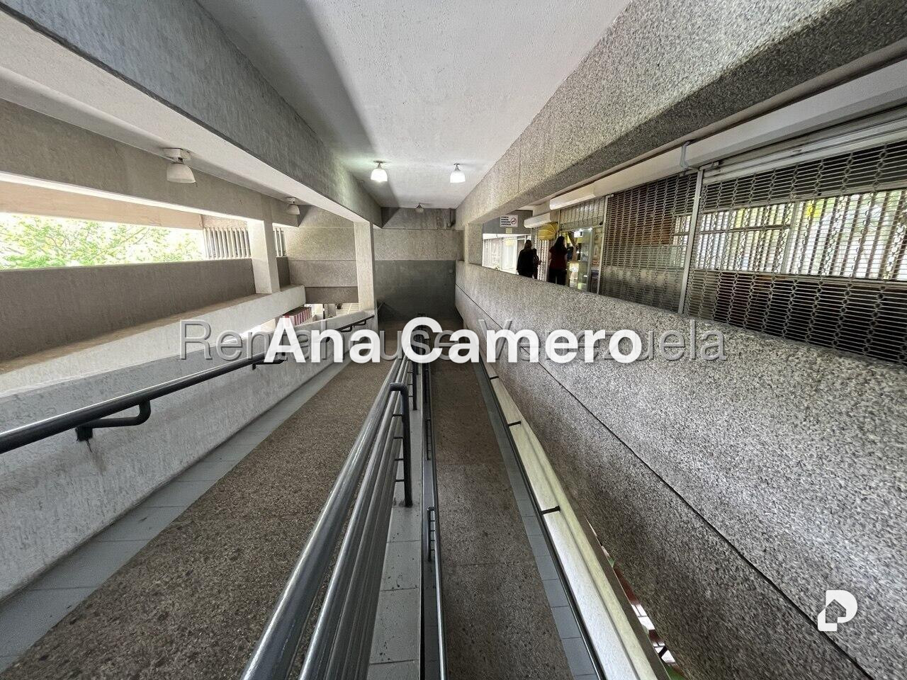Local comercial en Santa Paula, Caracas – 17