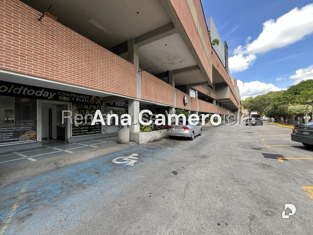 Local comercial en Santa Paula, Caracas – 2