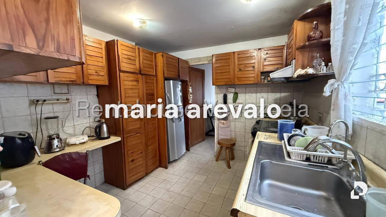 Casa en Alto Prado, Caracas – 12