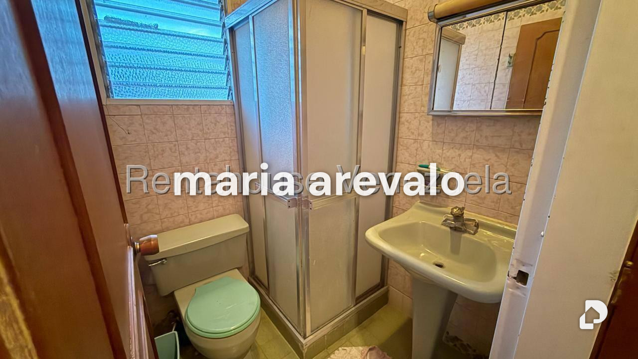 Casa en Alto Prado, Caracas – 30