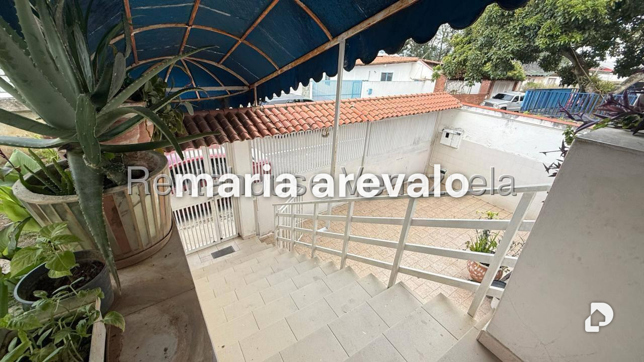 Casa en Alto Prado, Caracas – 2