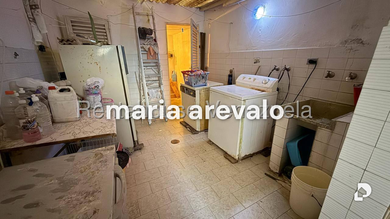Casa en Alto Prado, Caracas – 17