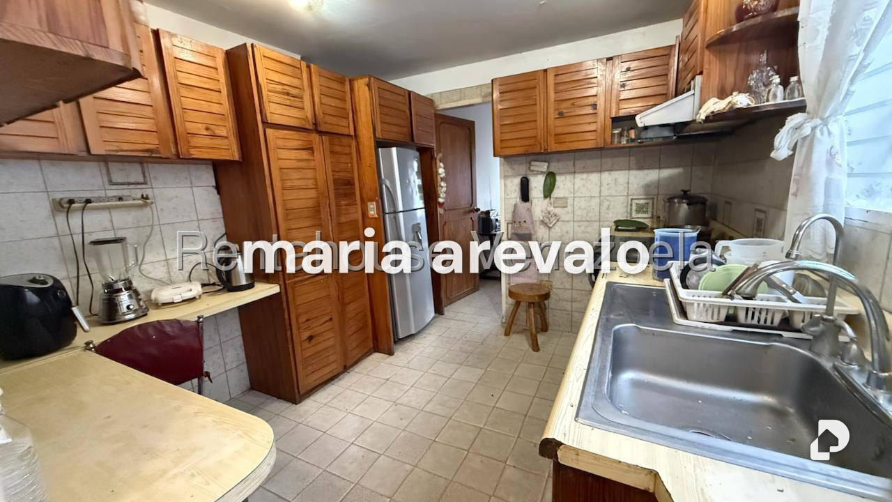 Casa en Alto Prado, Caracas – 14