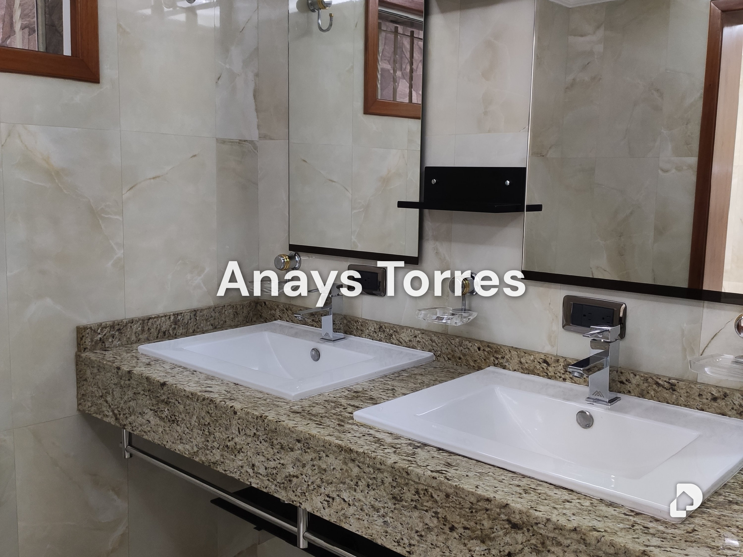 Casa en Parque El Retiro, Altos Mirandinos – 23