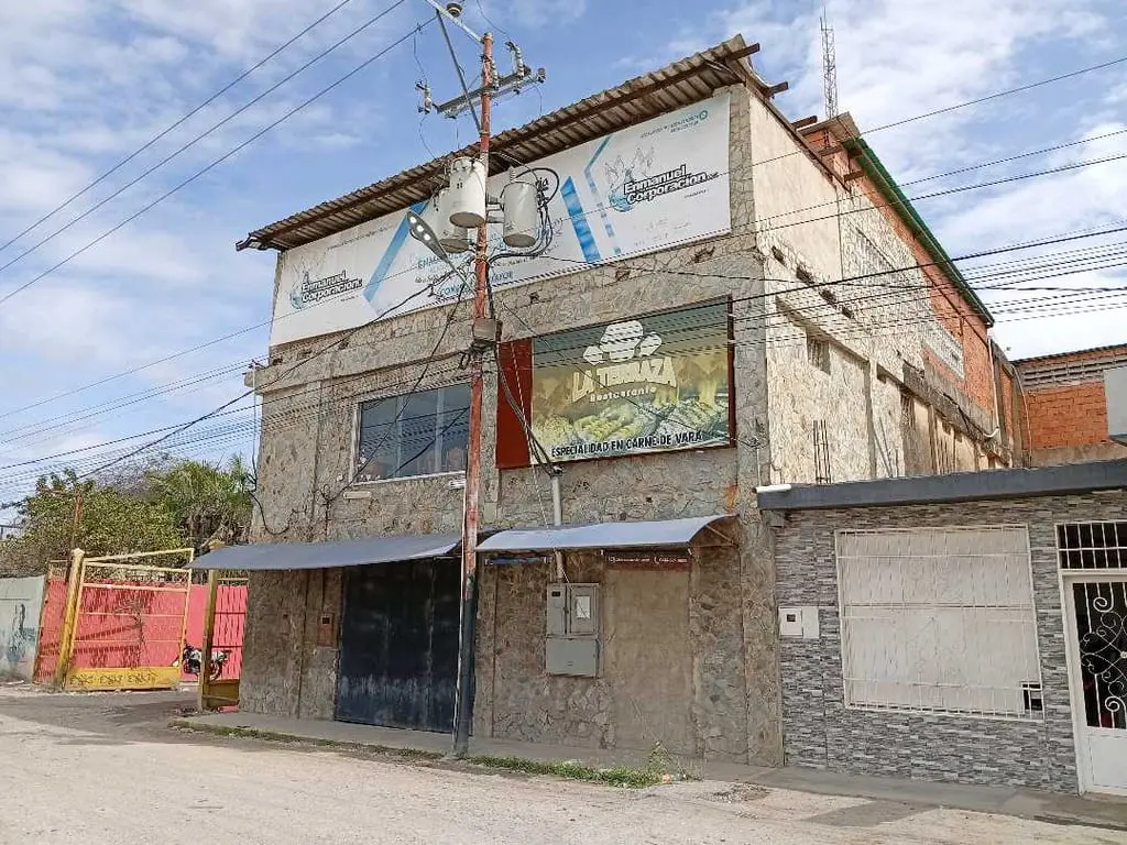 Edificio en Autopista Vía Quibor, Barquisimeto - 1