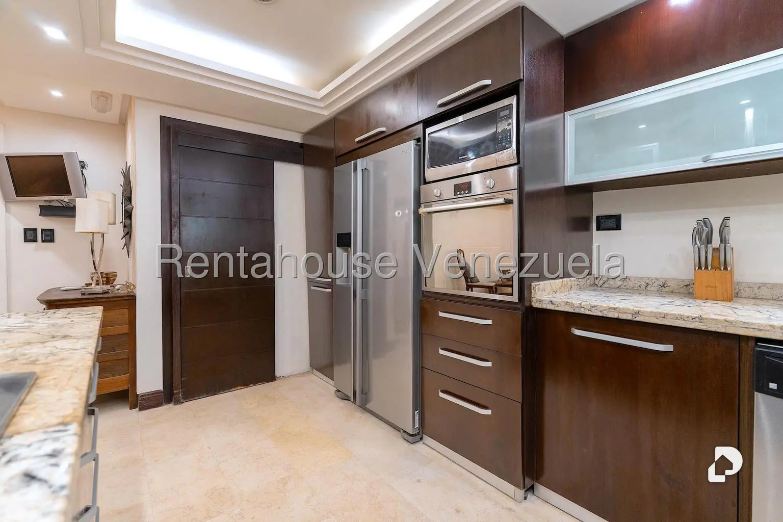Casa en Santa Fe Norte, Caracas – 24