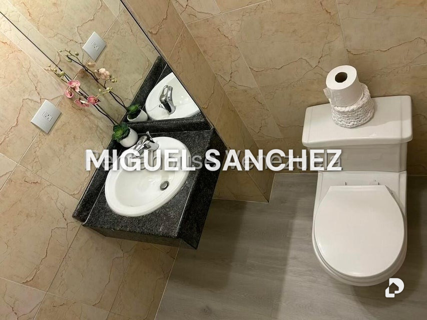 Apartamento en La Boyera, Caracas – 17
