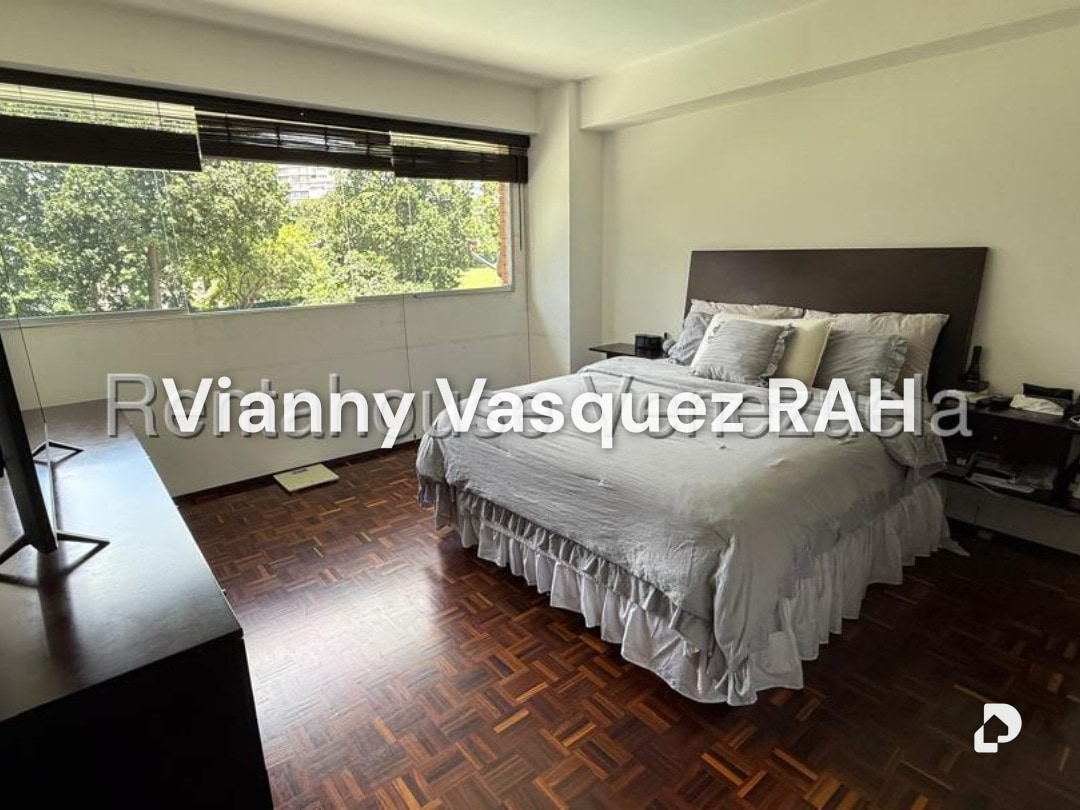 Apartamento en Campo Alegre, Caracas – 12