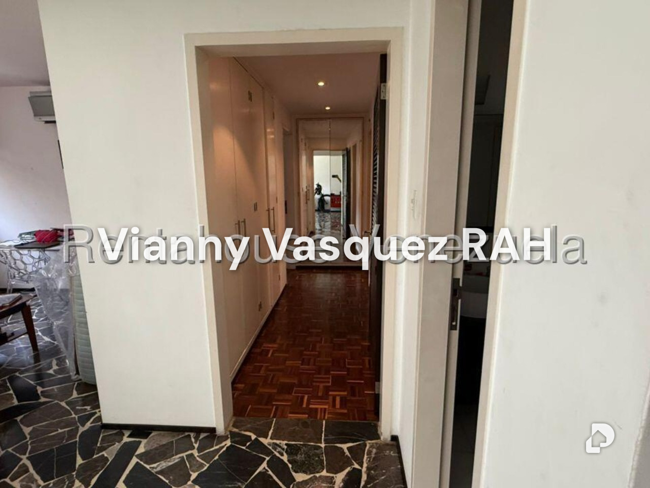 Apartamento en Campo Alegre, Caracas – 8