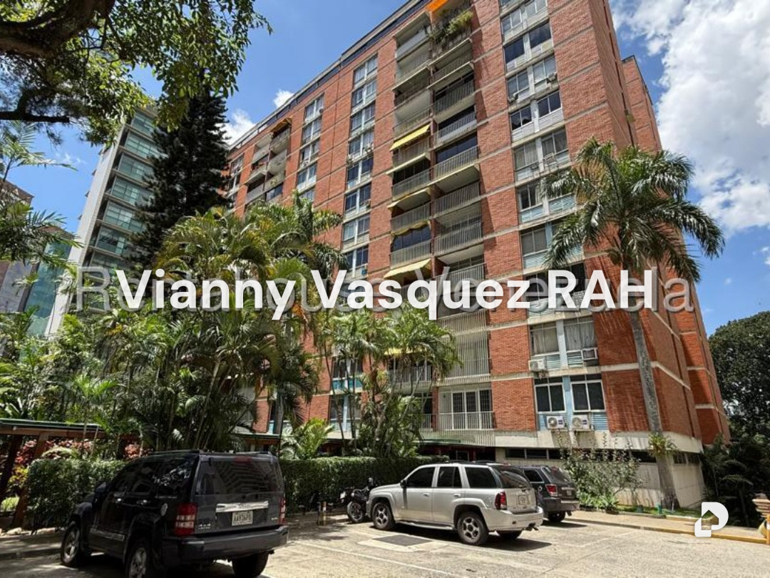 Apartamento en Campo Alegre, Caracas – 18