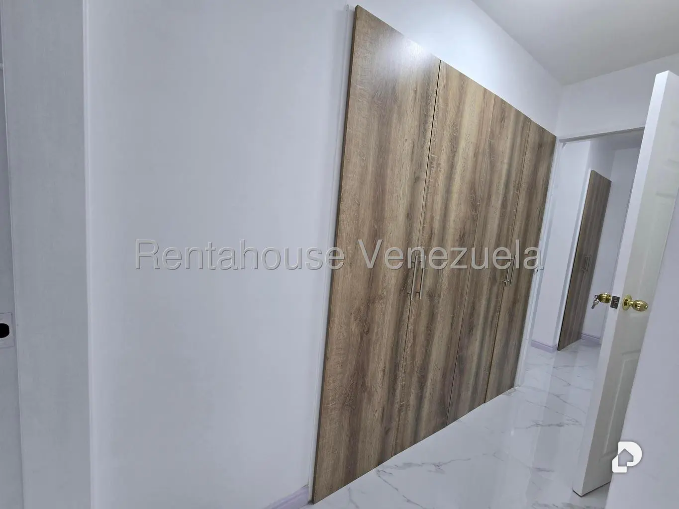 Apartamento en Santa Rosa de Lima, Caracas – 26