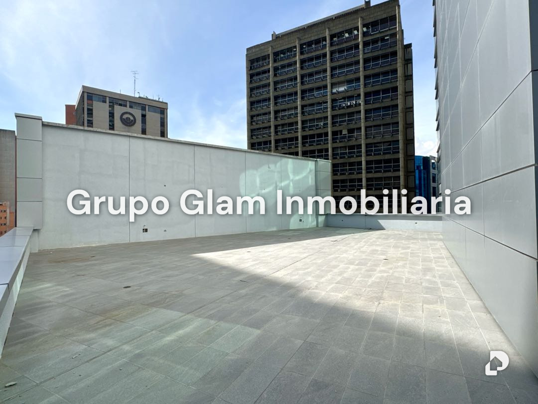 Oficina en Campo Alegre, Caracas – 13