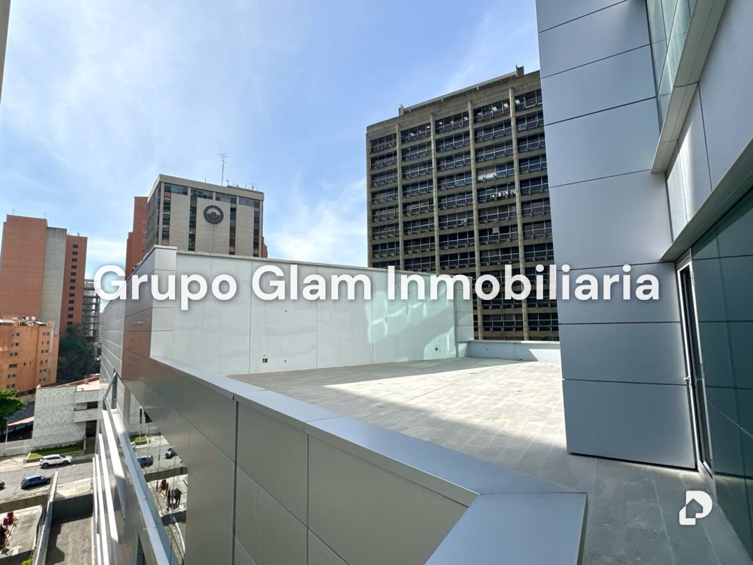 Oficina en Campo Alegre, Caracas – 12