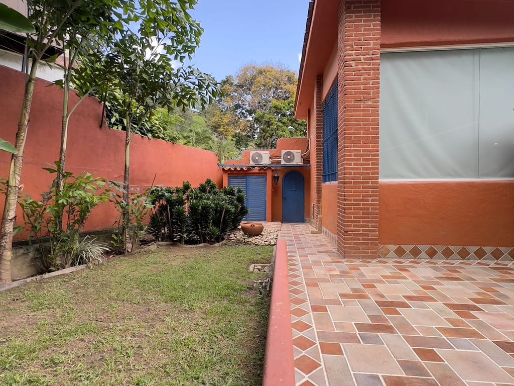 Casa en Prados del Este, Caracas - 1
