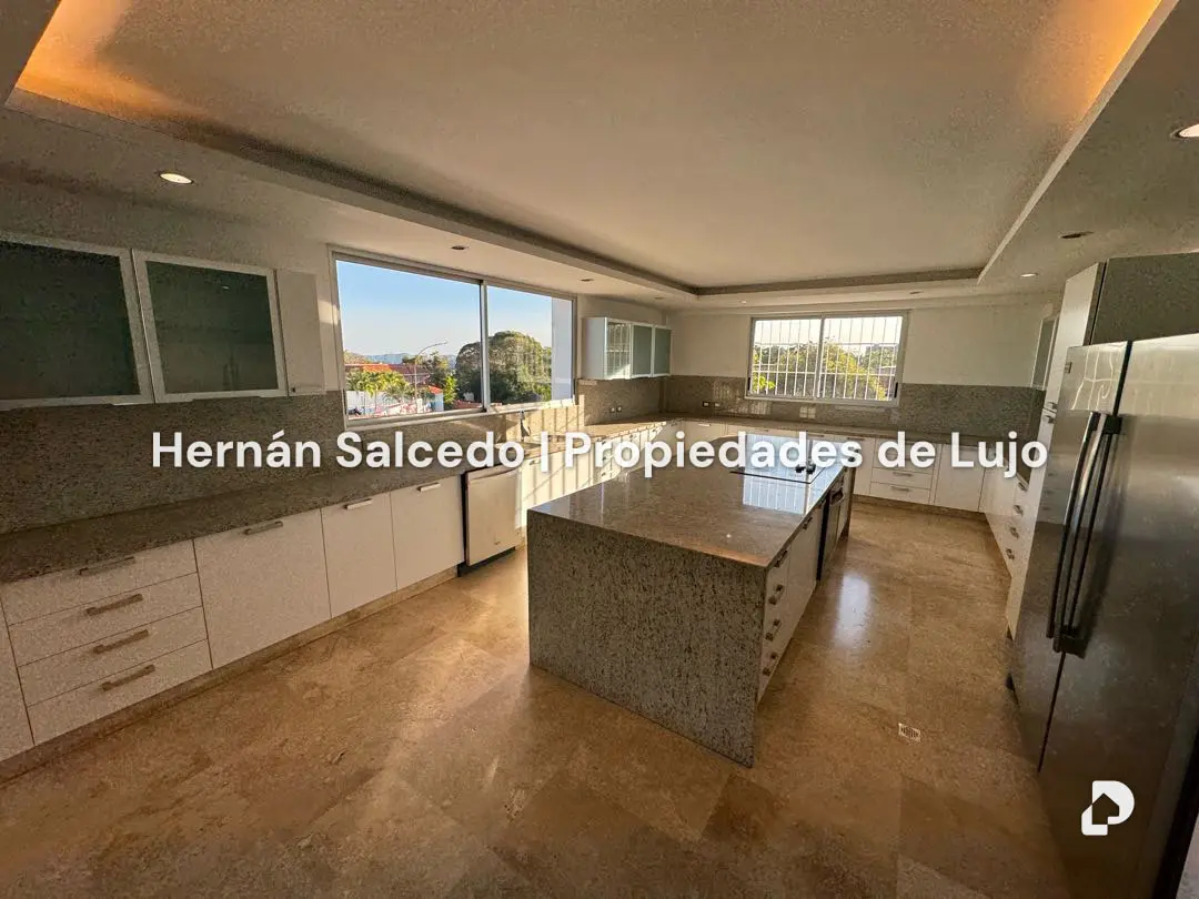 Casa en La Lagunita, Caracas – 20